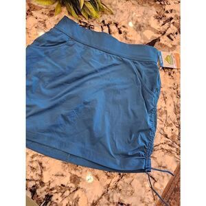 Columbia active fit skirt, small